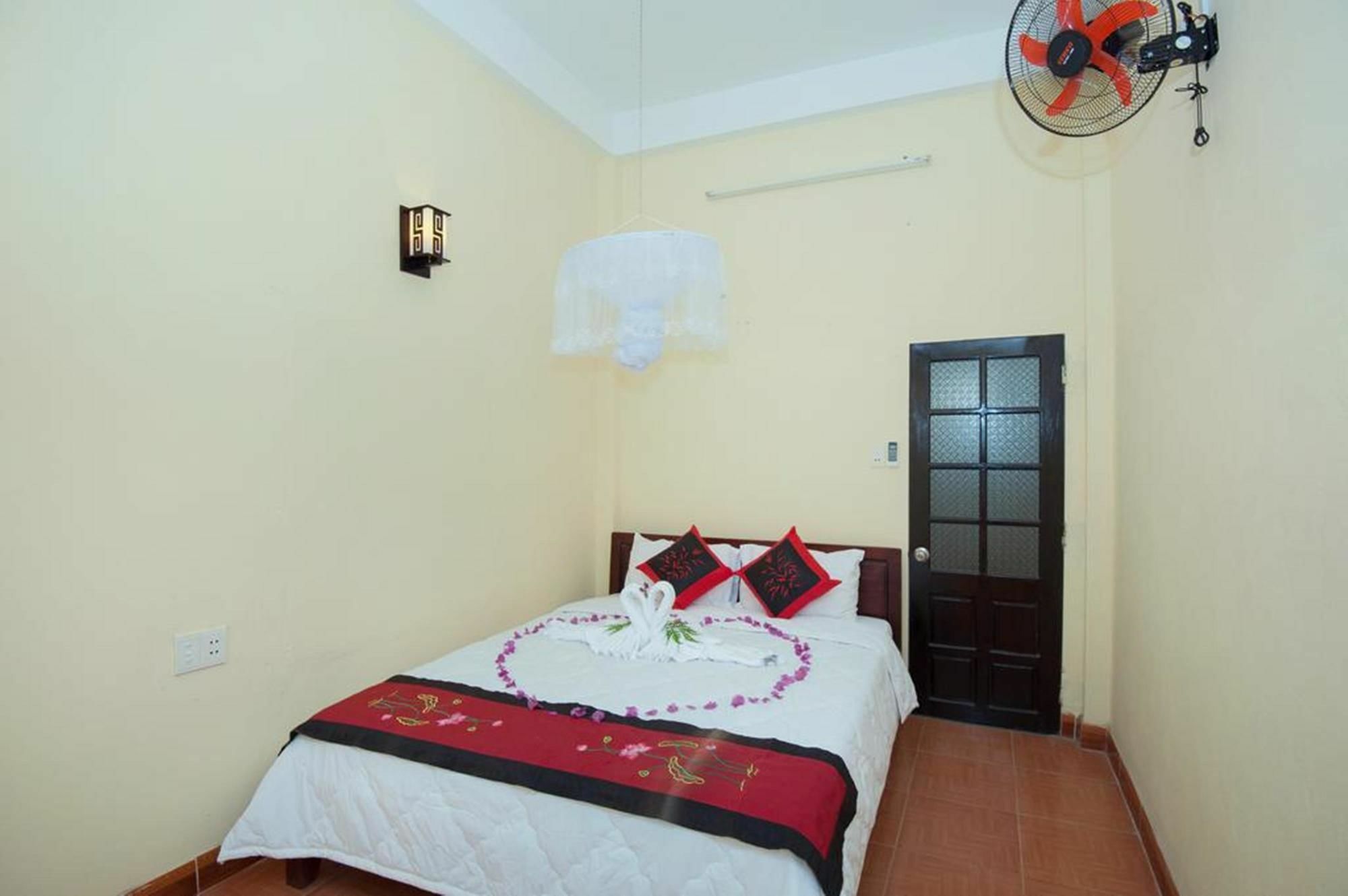Bougain Villeas Homestay Хой Ан Екстериор снимка