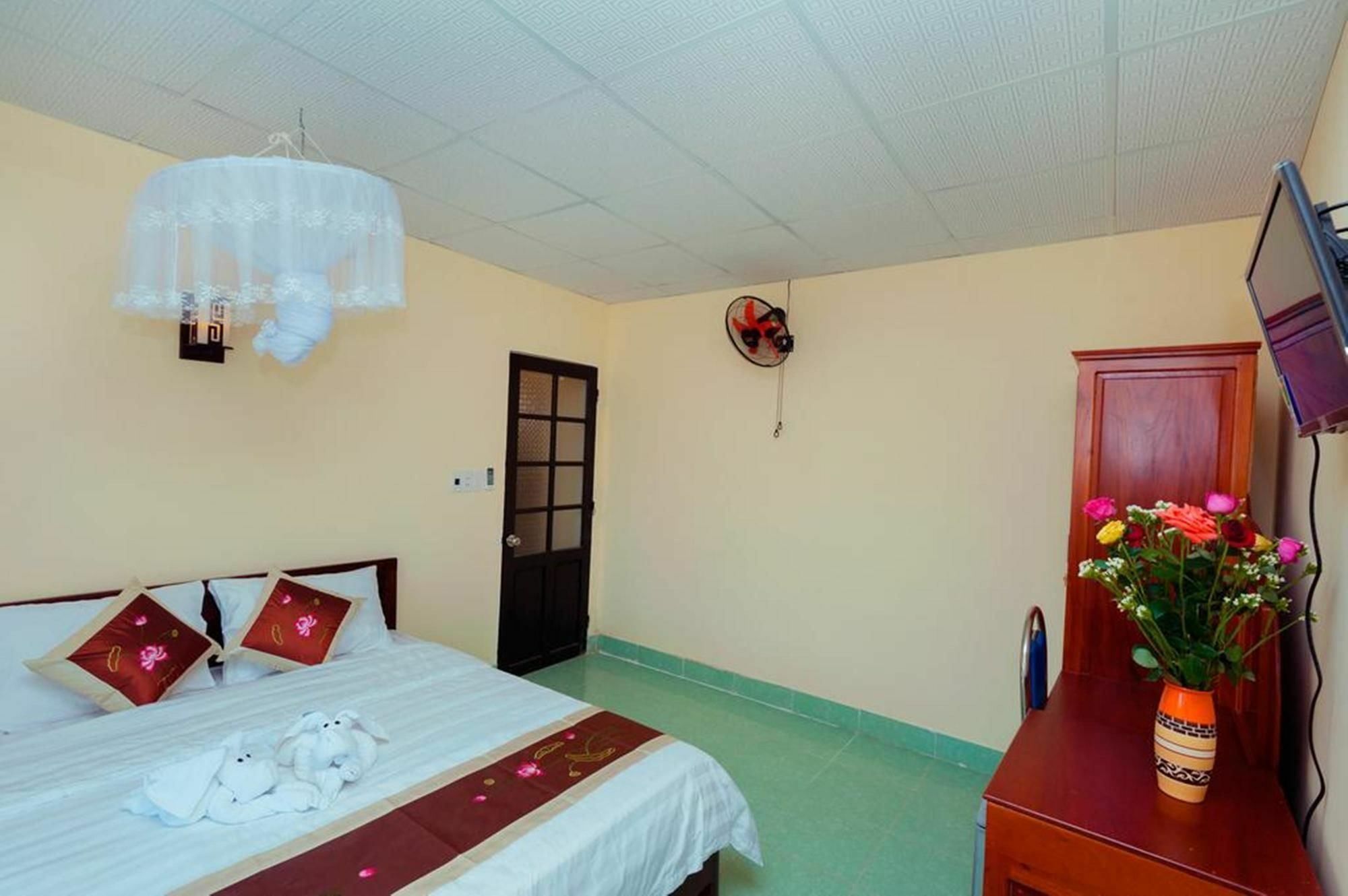 Bougain Villeas Homestay Хой Ан Екстериор снимка